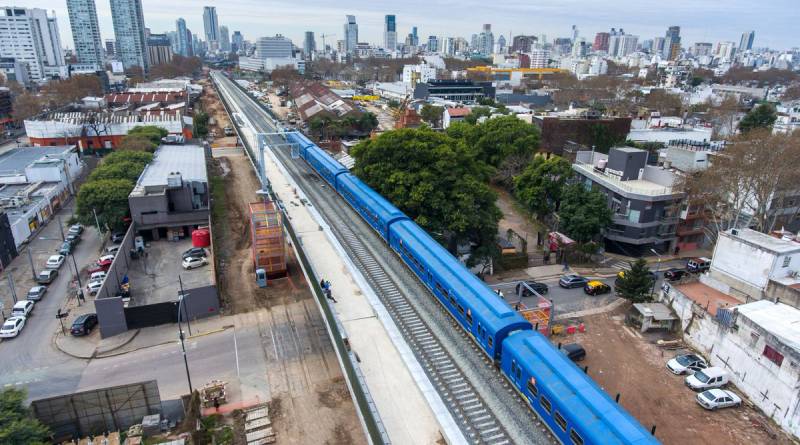 En este momento estás viendo Viaducto San Martin: Fue inaugurado por el presidente Macri, junto al jefe de gobierno porteño y la gobernadora de la provincia