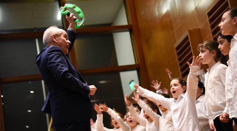 Lee más sobre el artículo El Programa Escuela de Canto Coral realizará su cierre de año con conciertos y exposiciones