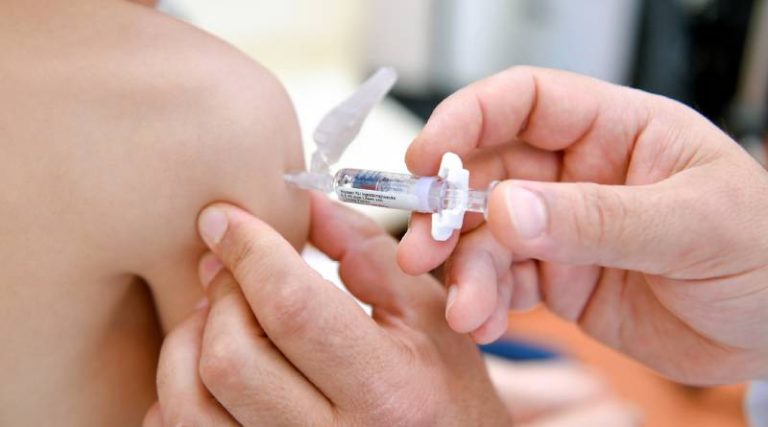 Lee más sobre el artículo La Ciudad intensifica su campaña de vacunación contra el sarampión frente a una propagación en auge