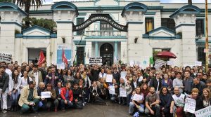 Lee más sobre el artículo Trabajadores de la salud se pronunciaron en rechazo a la unificación de cinco hospitales porteños