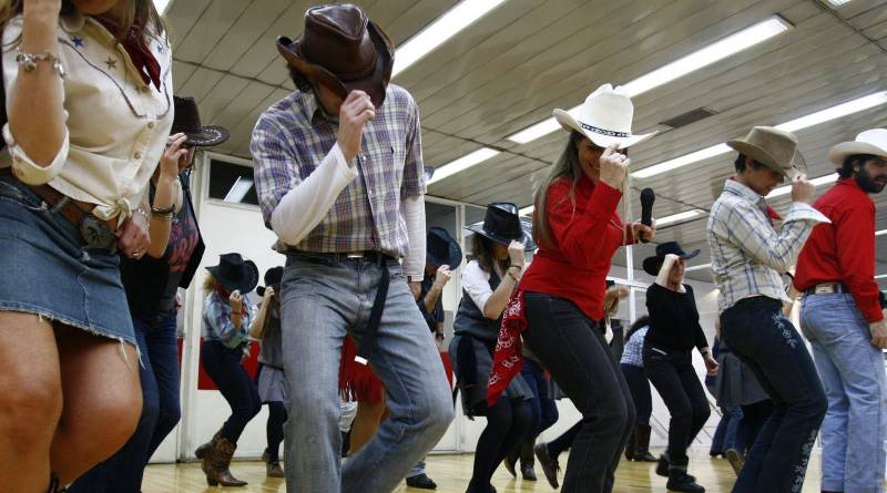 En este momento estás viendo Música Country: Conocé a la asociación porteña que difunde este género musical