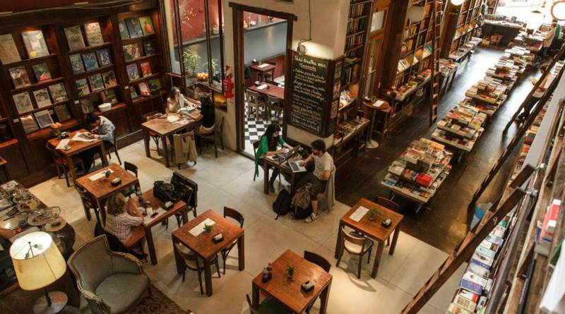 Conocé a la biblioteca porteña que conjuga lectura, cultura y gastronomía