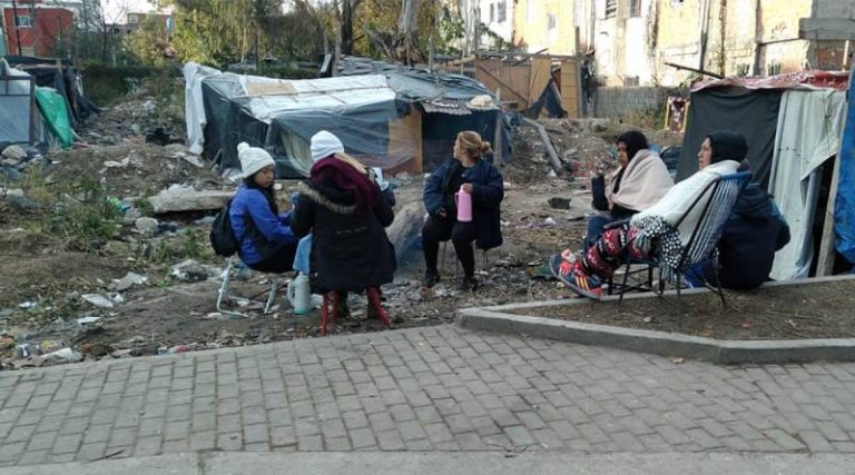 Lee más sobre el artículo Barrio 31: Un grupo de mujeres pide frenar un desalojo de 100 familias