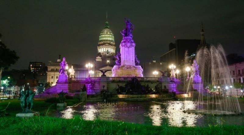 En este momento estás viendo Los monumentos de la Ciudad se iluminarán de violeta por motivo de la donación de órganos
