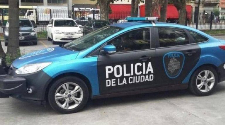 Lee más sobre el artículo Un hombre de 36 años chocó dos autos y agredió a la Policía luego de un intento de huída