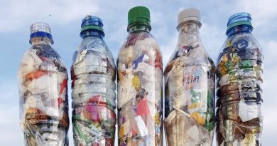 Botellas de amor: de qué forma se convierte los desechos plásticos en muebles