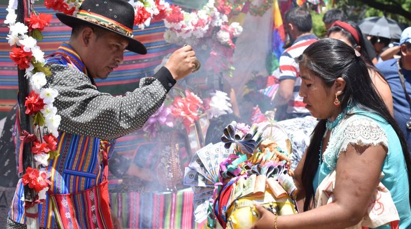 En este momento estás viendo La Ciudad fue la sede de la Fiesta de la Alasita en el parque Indoamericano