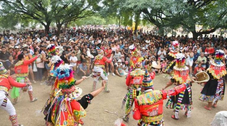 Lee más sobre el artículo El festejo de la comunidad boliviana se celebró en el Parque Indoamericano