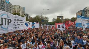 Lee más sobre el artículo Organizaciones sociales realizan una jornada de protesta contra el ajuste