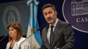 Lee más sobre el artículo La legisladora Montenegro denuncia a Luis Petri por obstruir las investigaciones sobre los crímenes de la dictadura