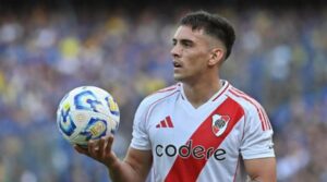 Lee más sobre el artículo Hinchas de River solicitan que el club no acepte sponsoreo de casas de apuestas por el aumento de la ludopatía